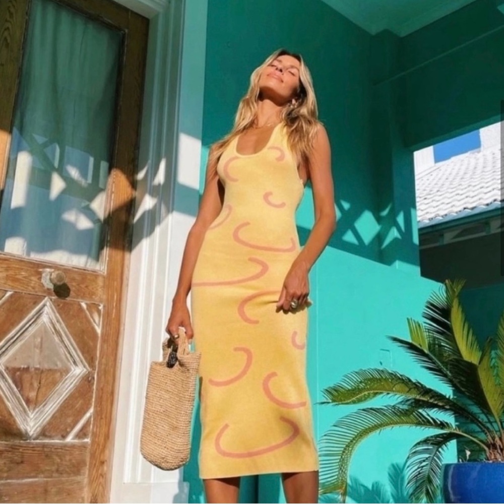 Gorgeous halter dress mustard colour with orange swirl size medium